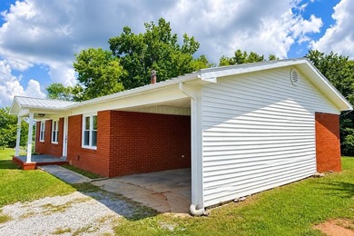 Country Living with Modern Style on nearly an acre! Welcome home - photo 10