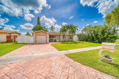 (private lake, pond, creek) Home For Sale in Pembroke Pines Florida