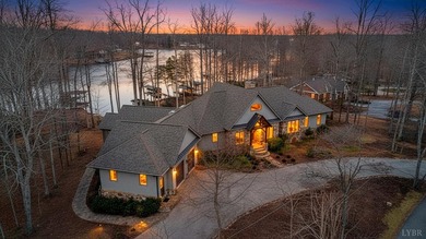Smith Mountain Lake Home For Sale in Huddleston Virginia