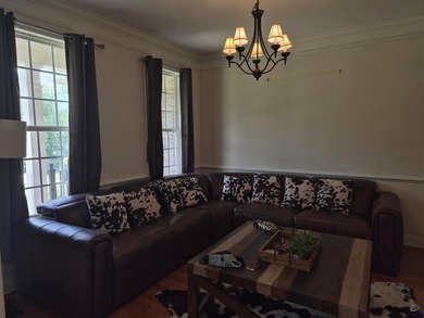 Welcome to 224 Carsons Walk. This home is perfectly tucked away - photo 7