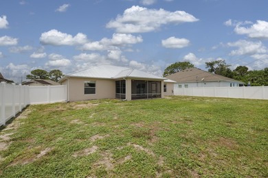 Welcome to this beautifully maintained 3 bedroom, 2 bathroom - photo 31