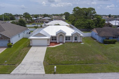 Welcome to this beautifully maintained 3 bedroom, 2 bathroom - photo 33