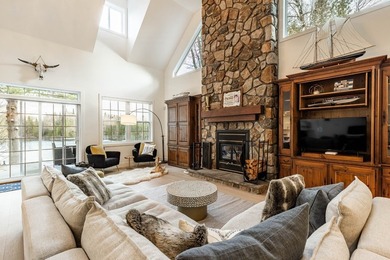 Charming Country House-style residence nestled along Lake - photo 14