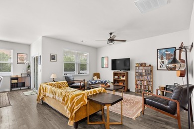 Built in 2022 and thoughtfully designed for today's lifestyle - photo 16