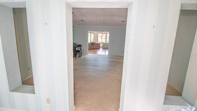 Located near the historic town of Melrose, this spacious - photo 18