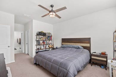 Built in 2022 and thoughtfully designed for today's lifestyle - photo 19