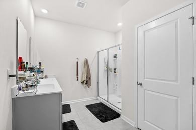 Built in 2022 and thoughtfully designed for today's lifestyle - photo 21