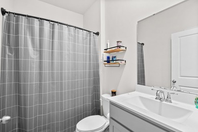 Built in 2022 and thoughtfully designed for today's lifestyle - photo 26