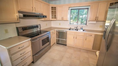 Located near the historic town of Melrose, this spacious - photo 27