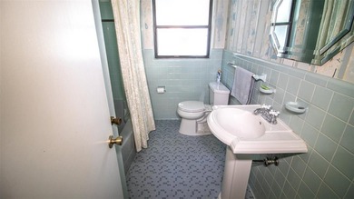 Located near the historic town of Melrose, this spacious - photo 37