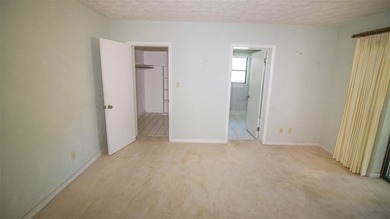 Located near the historic town of Melrose, this spacious - photo 38
