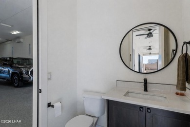 Welcome to this beautifully maintained and just repainted 3bed,3 - photo 45