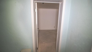 Located near the historic town of Melrose, this spacious - photo 46