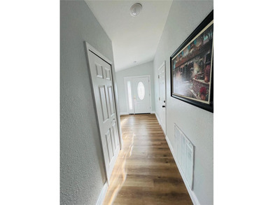Fully remodeled, this stunning 3-bedroom, 2-bath single-family - photo 6