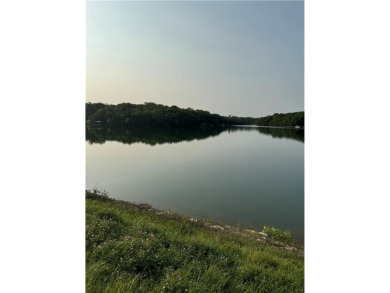 Lake Lot For Sale in Lacygne, Kansas