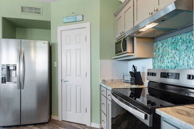 Crandall's Cottage is a treasured home located on the beach with - photo 11
