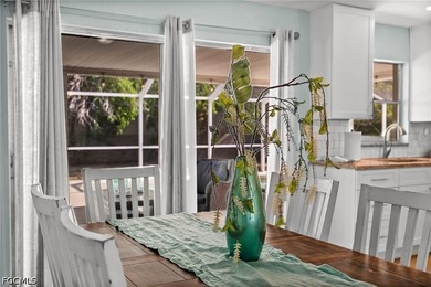 Welcome to this beautifully renovated 3-bedroom, 2-bathroom pool - photo 14