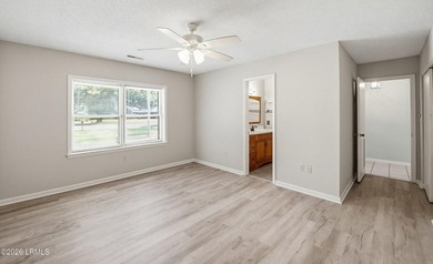 Recently renovated 3BR/2BA home in the Mink Point neighborhood! - photo 21