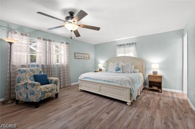 Welcome to this beautifully renovated 3-bedroom, 2-bathroom pool - photo 22