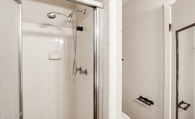 Recently renovated 3BR/2BA home in the Mink Point neighborhood! - photo 23