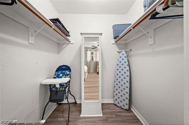 Welcome to this beautifully renovated 3-bedroom, 2-bathroom pool - photo 24