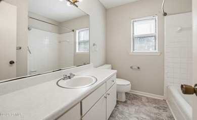 Recently renovated 3BR/2BA home in the Mink Point neighborhood! - photo 26