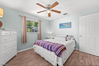 Welcome to this beautifully renovated 3-bedroom, 2-bathroom pool - photo 28
