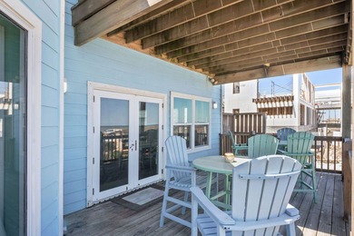 Crandall's Cottage is a treasured home located on the beach with - photo 30