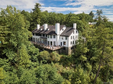 Commissioned in 1910 by H. Leroy Emmet, and masterfully designed - photo 1