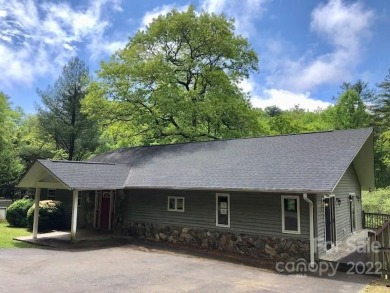 Indian Lake Home For Sale in Lake Toxaway North Carolina