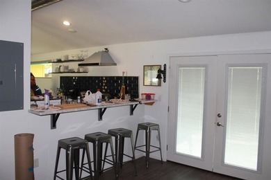 This home is priced to sell. Fully furnished. Open concept - photo 6