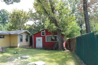 This home is priced to sell. Fully furnished. Open concept - photo 7