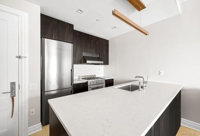 Just listed Unit 6F - this home features 2 spacious bedrooms and - photo 3