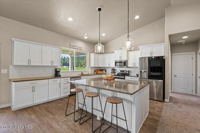 Escape to this meticulously maintained, like-new home offering - photo 6