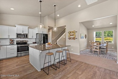 Escape to this meticulously maintained, like-new home offering - photo 8