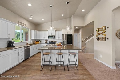 Escape to this meticulously maintained, like-new home offering - photo 9
