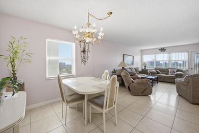 Spacious 2-bedroom, 2-bath condo with tranquil water views - photo 6