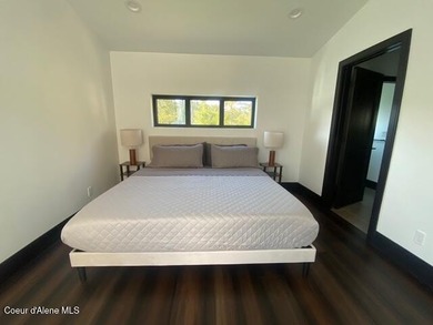 Two amazing new waterfront homes sitting side by side on 380 - photo 27