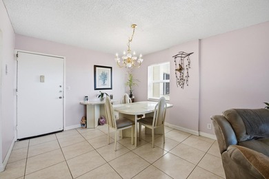 Spacious 2-bedroom, 2-bath condo with tranquil water views - photo 10