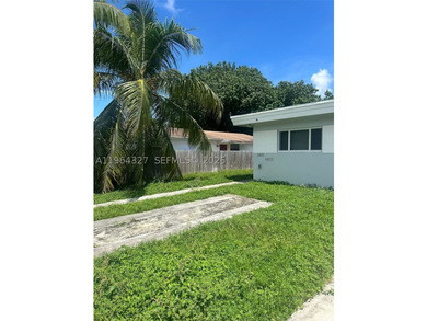 Duplex located in Little Haiti, offering a great investment - photo 3