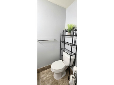 Welcome home to this beautifully upgraded 3 bedroom, 2 - photo 11