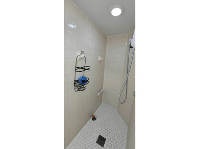 Welcome home to this beautifully upgraded 3 bedroom, 2 - photo 15
