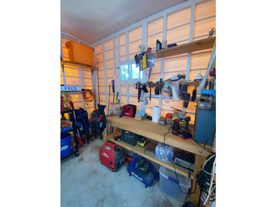 This home offers 2 bedrooms & 2 bathrooms on a quiet road with - photo 21