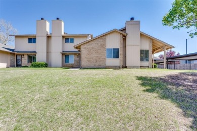 Lake Townhome/Townhouse For Sale in Oklahoma City, Oklahoma