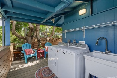 Location, location, location! Nestled in desirable Kaimuki, this - photo 20