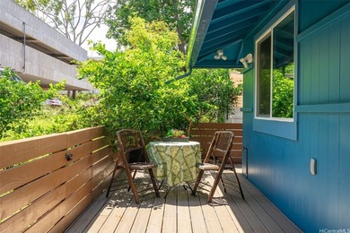 Location, location, location! Nestled in desirable Kaimuki, this - photo 21