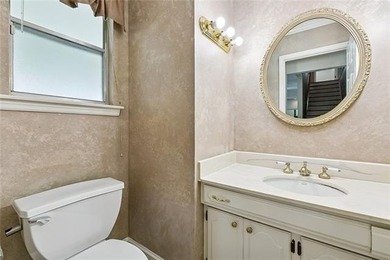 Gorgeous move-in ready home awaits new owner! Well maintained - photo 7