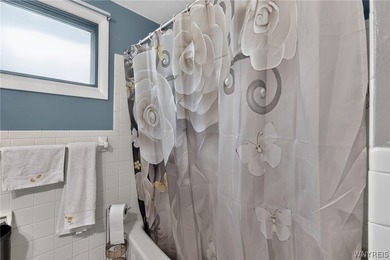 Welcome to this meticulously maintained 3-bedroom, 1-bath ranch - photo 31