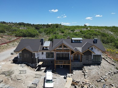 Enjoy breathtaking views of Deer Valley East Ski Resort - photo 4