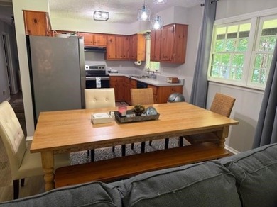 Welcome to *Blue Heaven* - Your Affordable Lakefront Escape! - photo 4